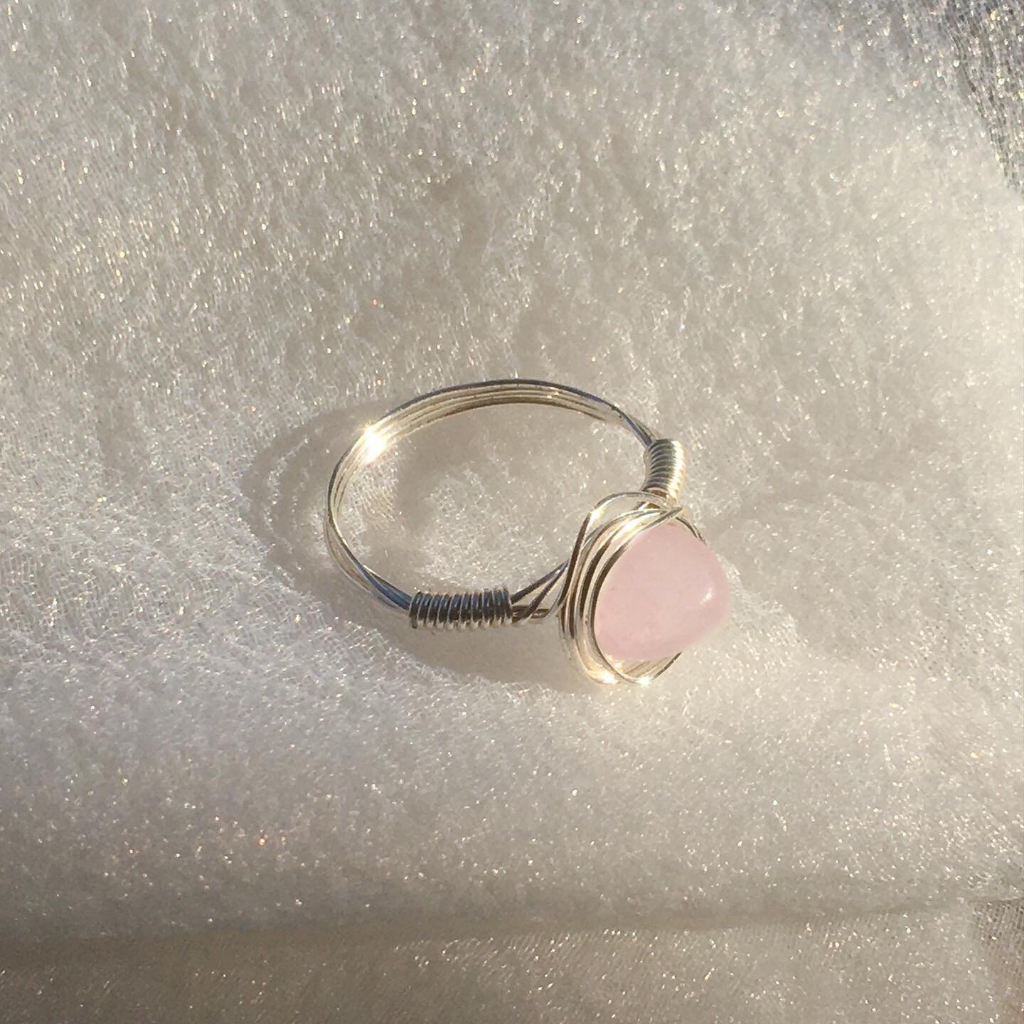 Nhẫn đá Rose Quartz tự nhiên phong thủy-đá Thạch Anh Hồng handmade thanh tẩy reiki, thiền định