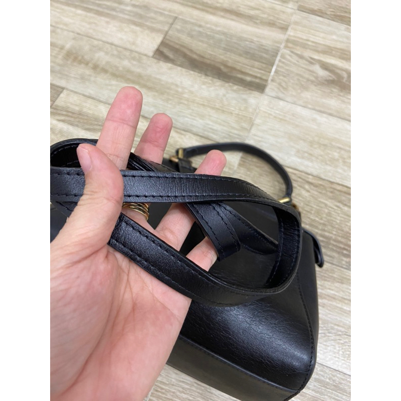 Túi si hiệu Fendi