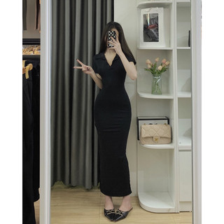 Đầm có cổ hở lưng
