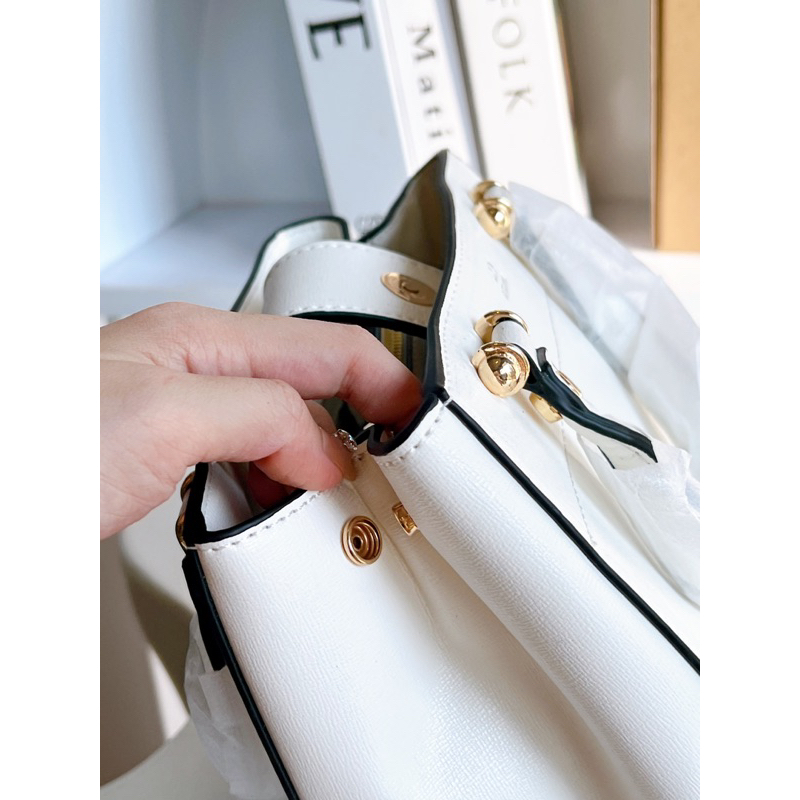 Túi l y n công sở