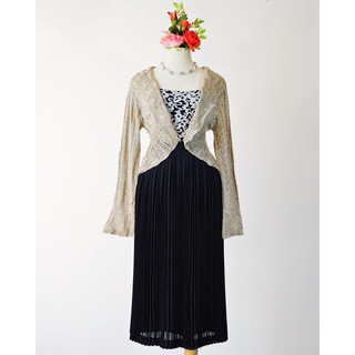 Vintage set, 2hand set, crochet tay loe, áo 2 dây, cami, chân váy voan xếp ly