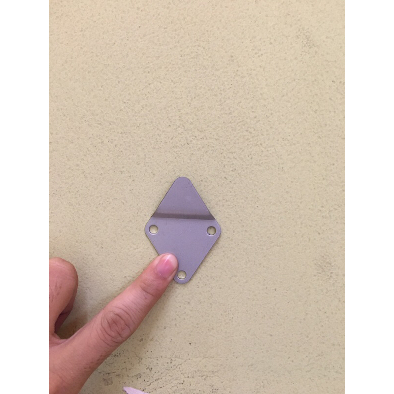 Pad gắn quạt treo tường Asia