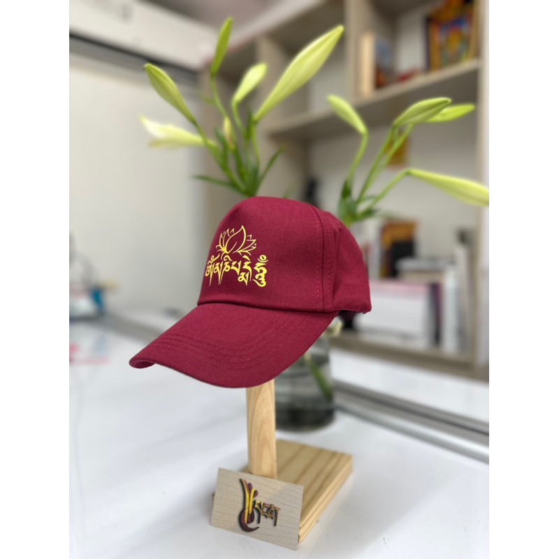 Pháp Phục - Nón/Mũ lưỡi trai in Lục Tự Minh Chú Tiếng Tạng - Cotton tốt