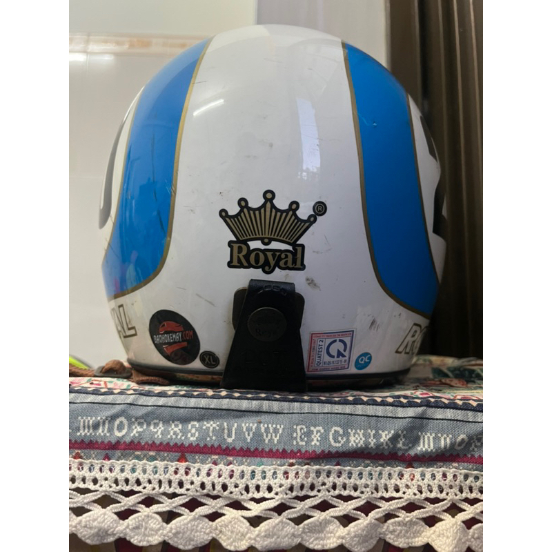 Nón bảo hiểm 3/4 royal m20c đã qua sử dụng chính hãng 100%