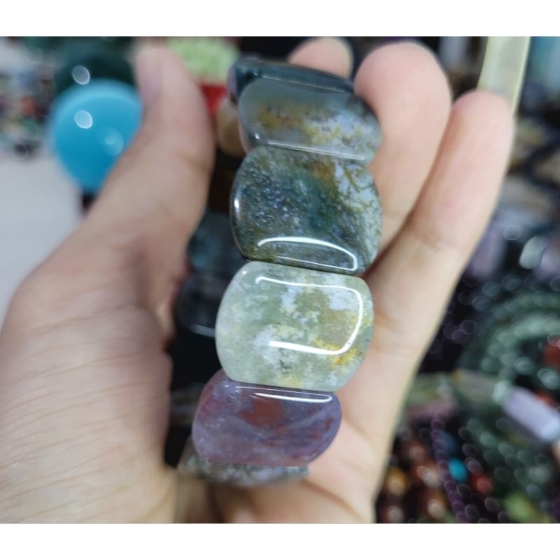 Vòng lắc tay bản vuông