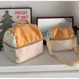 Túi đựng đồ trang điểm siêu cute 🍞