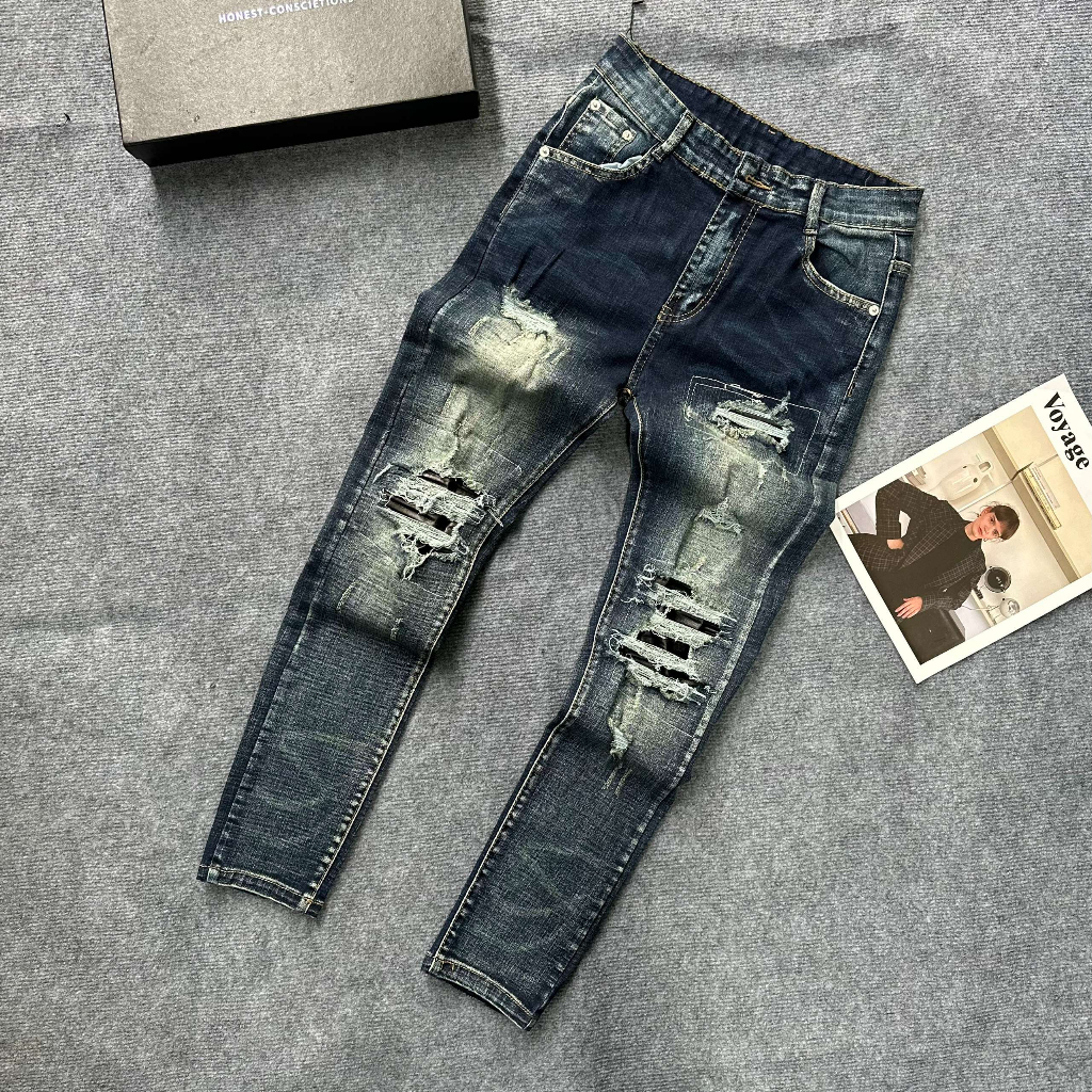 Quần jeans nam Amiri CD003 Xanh đậm,vá da đen,chất liệu dehim co giãn 4 chiều,form sninky,Size 28/32.
