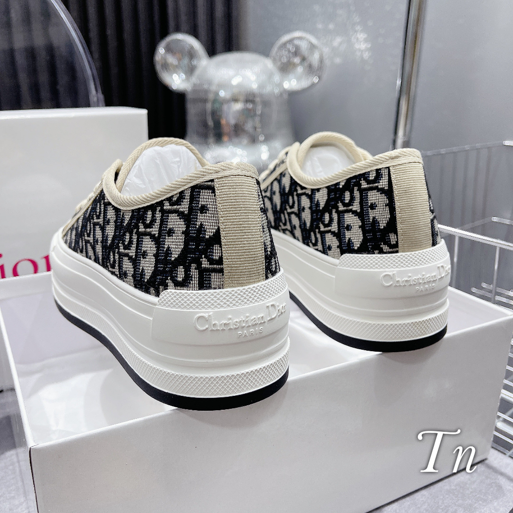 GIÀY THỂ THAO CD ĐẾ 5CM