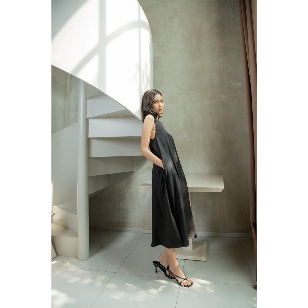 Đầm Nosbyn Maxi Màu Đỏ - Size S - Like New