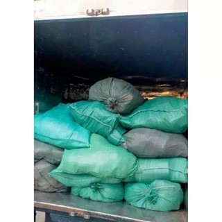 Kiện hàng boom khủng mỹ phẩm quần áo đồ công nghệ