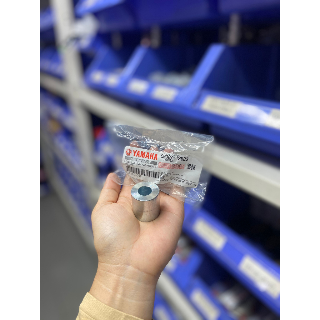 Cục canh bánh sau bên phải xe Jupiter MX,Gravita chính hãng Yamaha