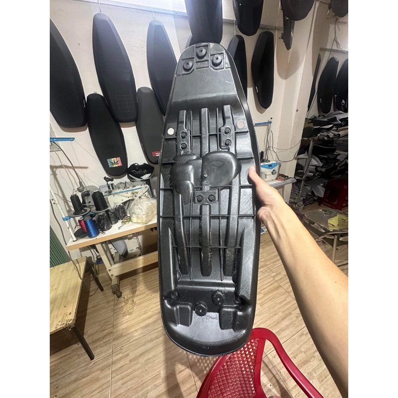 Đế nhựa yên cho xe ex nhỏ 2010 air blade ex 135 sifi ex 150