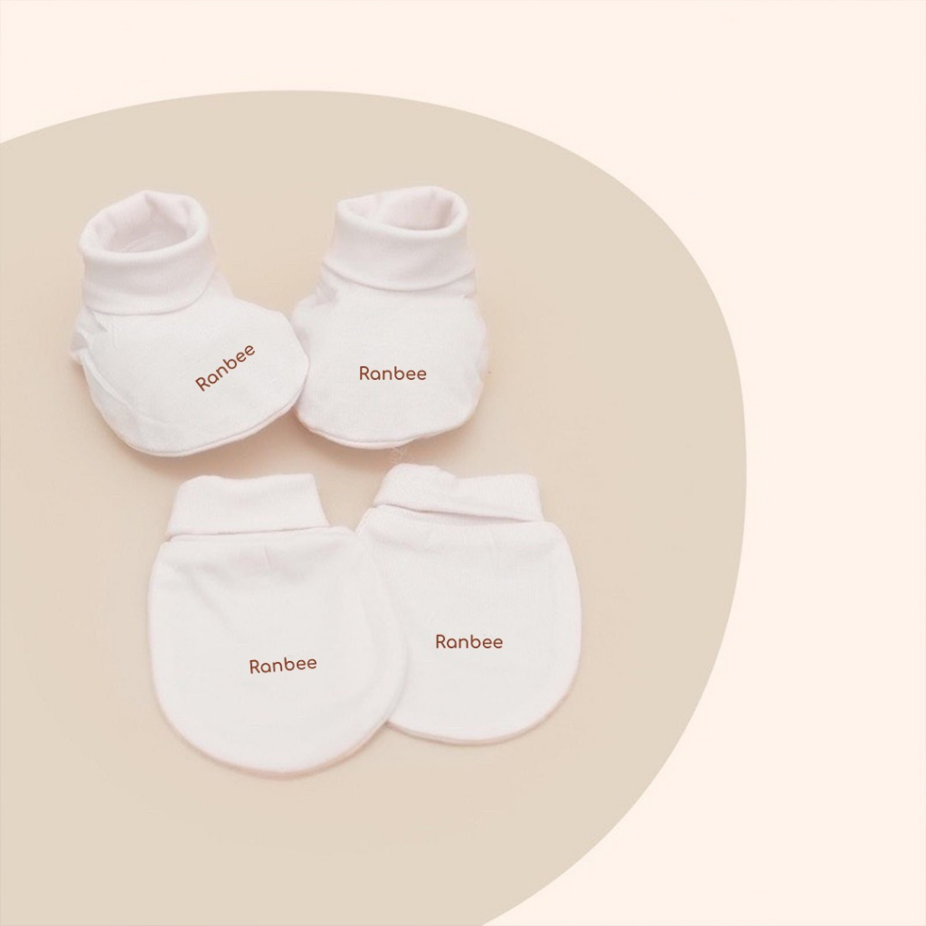 Set bao tay bao chân kèm mũ, yếm cho bé sơ sinh Ranbee chất liệu Modal cao cấp - PN035