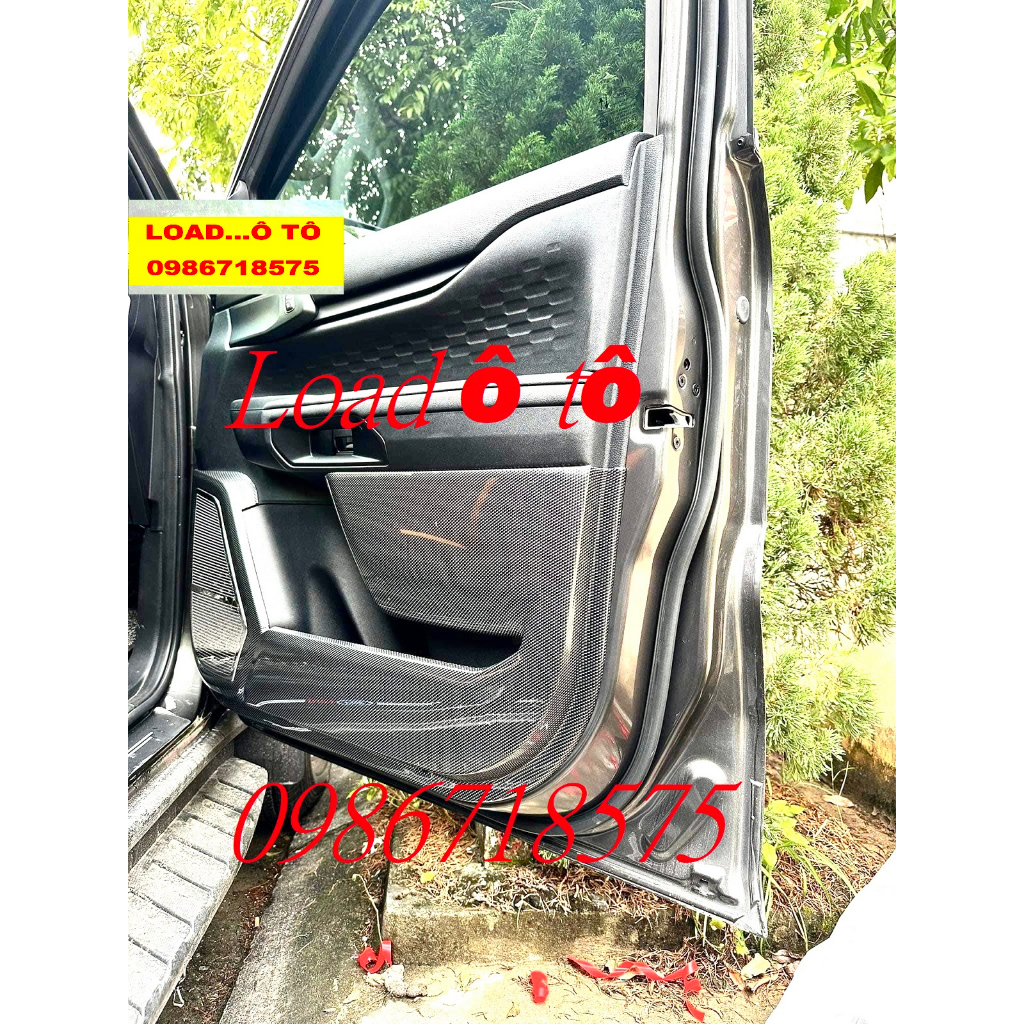 Ốp Tapli Cánh Cửa, Màng Loa Xe Ford Ranger 2023 Mẫu Nhựa ABS Giả Vân Carbon Cao Cấp