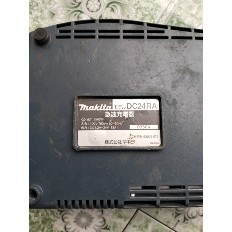 Sạc pin Makita 7.2-18v và 7.2-24v và sạc Panasonic l81 nội địa nhật