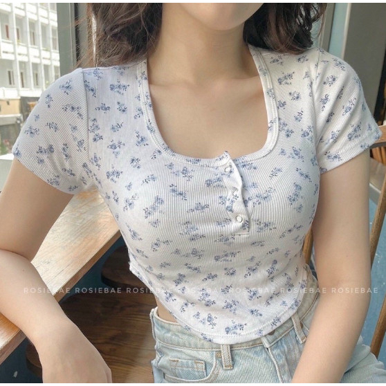 Áo croptop cổ vuông tay ngắn PINKSTORE29 vạt bầu họa tiết hoa nhí, dáng ôm gợi cảm A5132