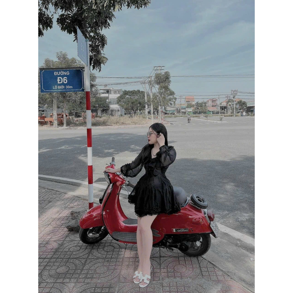 Đầm cổ V bèo, Đầm voan bèo tay dài đang dây ngắn thiết kế dáng váy ngắn bánh bèo siêu xinh cho mấy nàng đi tiệc