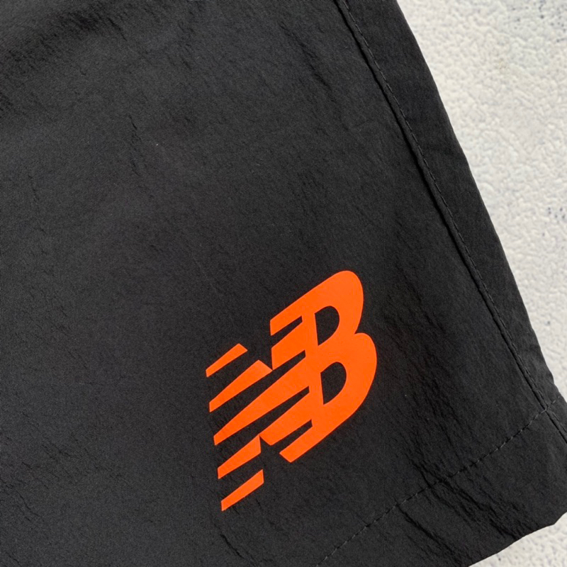 Quần short gió nam New.Balance