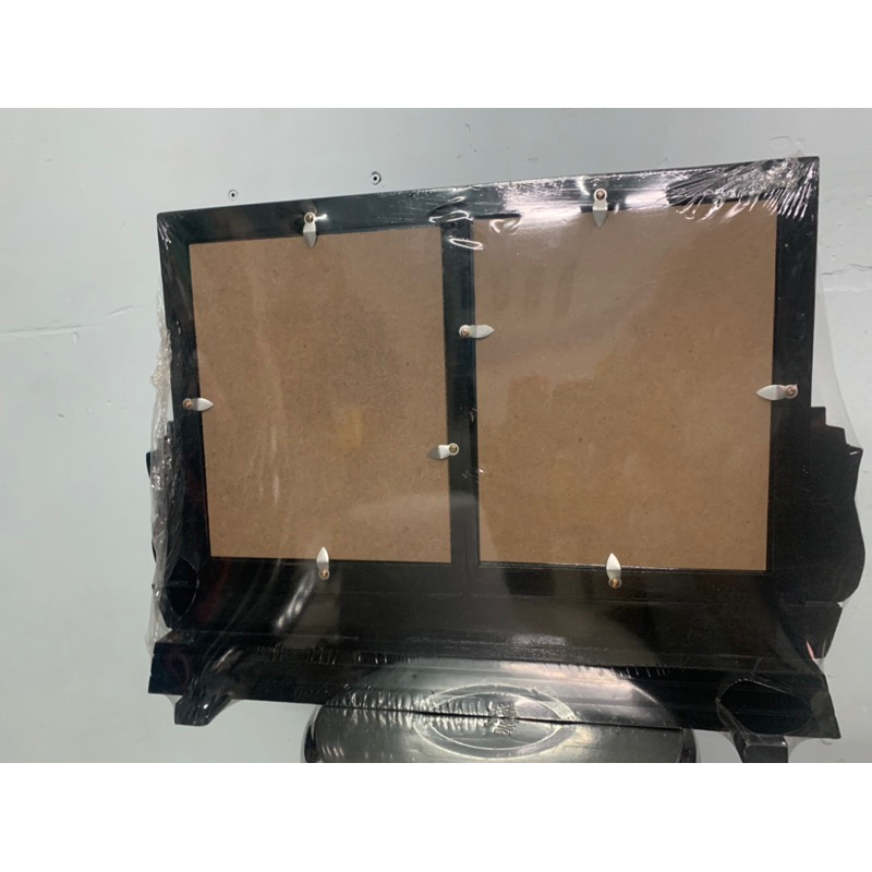 Khung hình thờ đôi