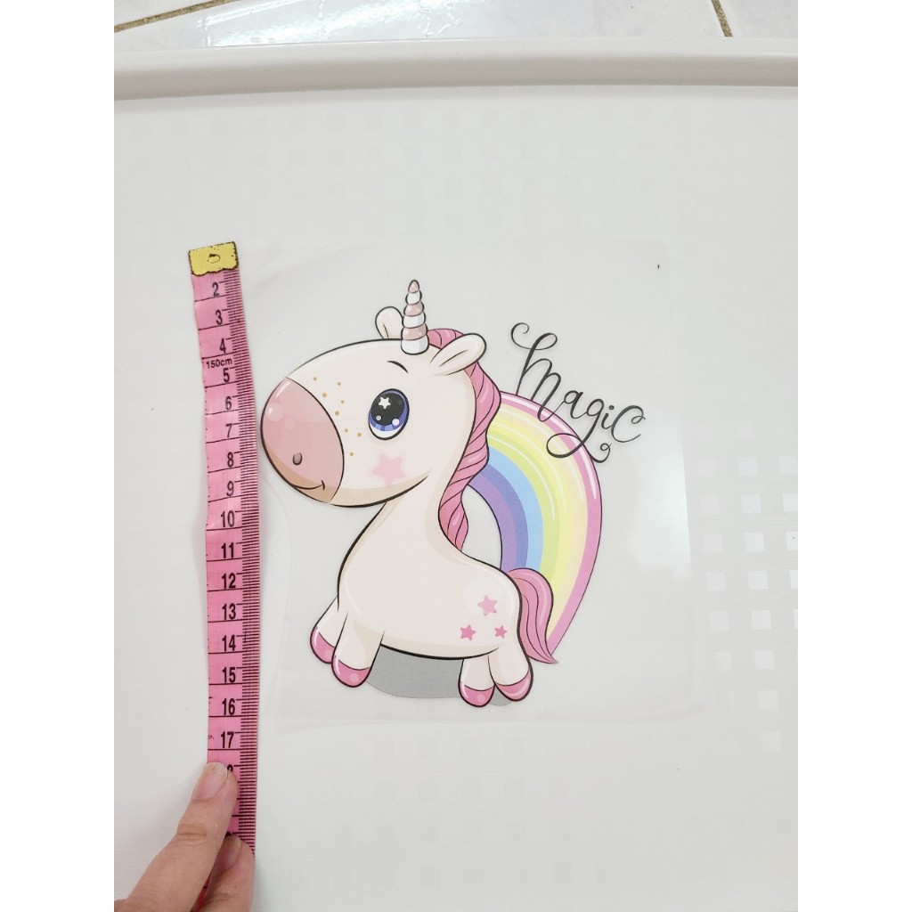 Hình ủi nhiệt decan ủi lên áo bé