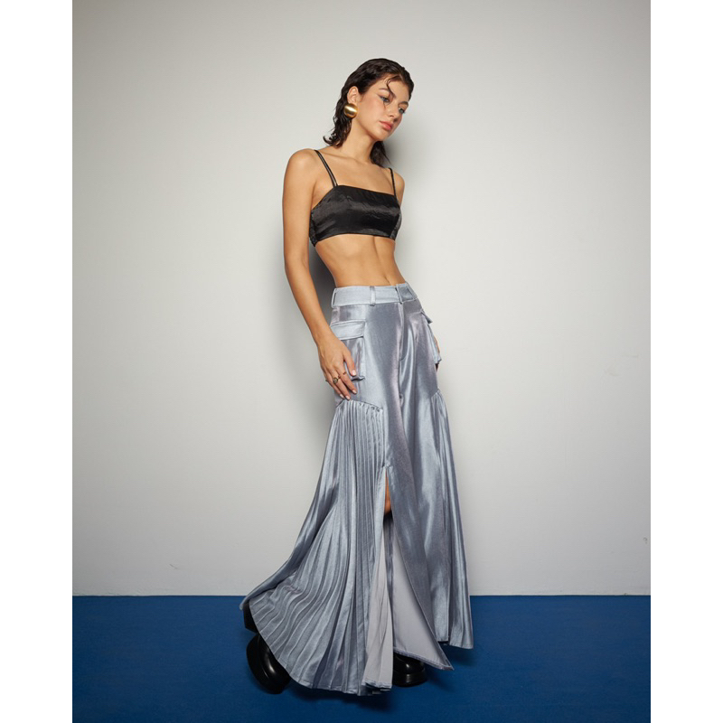 SPICANIST Vivid Pants - Quần túi hộp xếp li, xẻ chân
