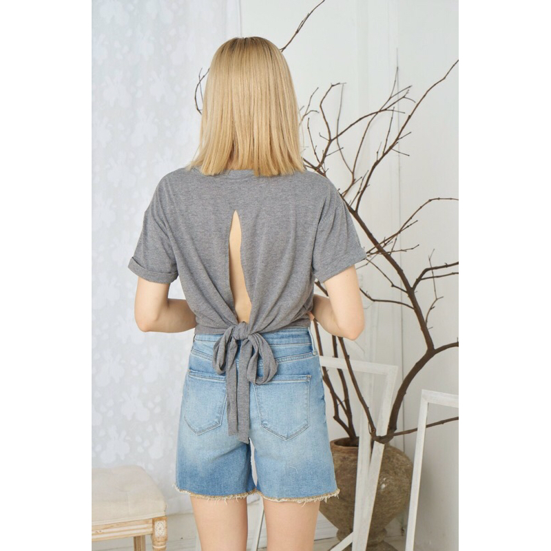 Áo thun nữ trẻ trung