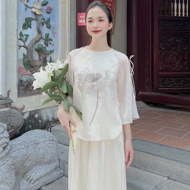 Đồ lam đi chùa bộ cổ tròn tay raglan vải tơ thêu hoa cúc xẻ tà quần suông lụa màu tím kem hinhi store dl3