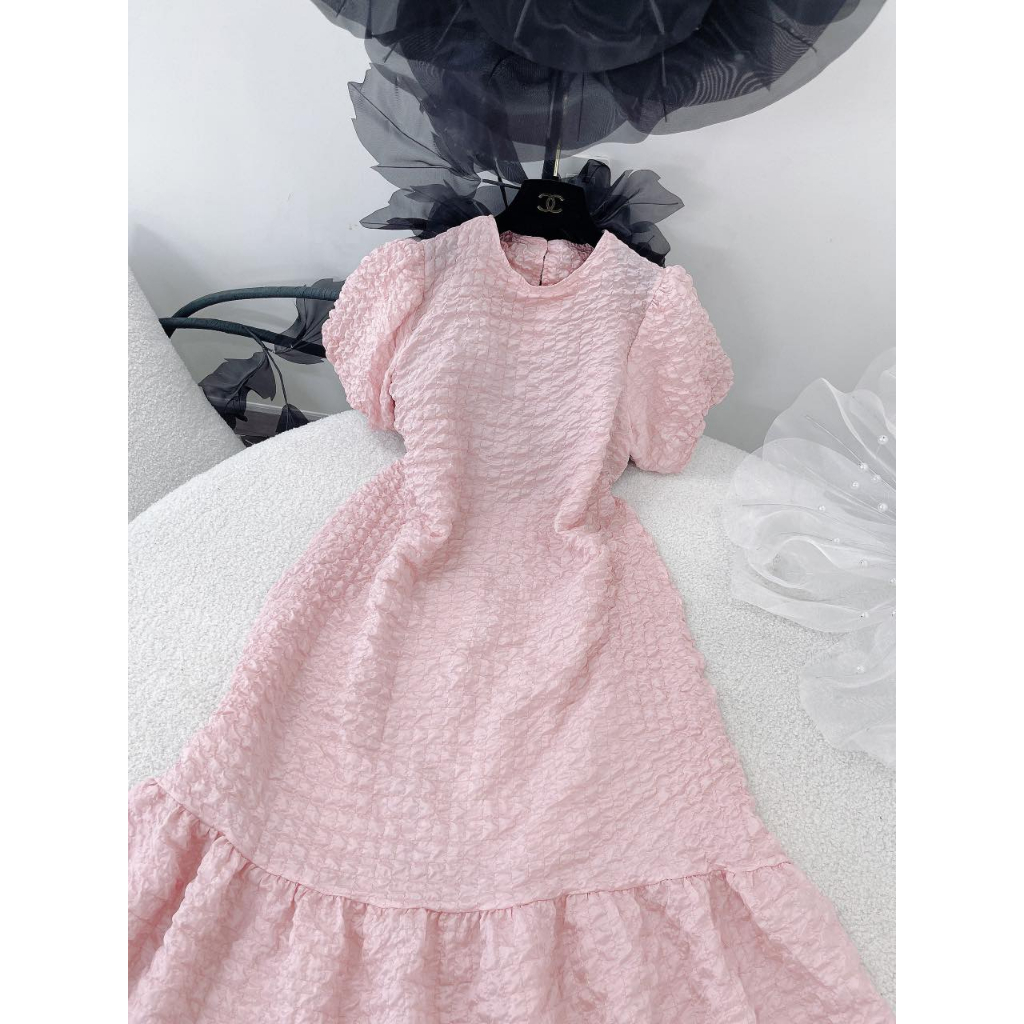 ĐẦM MAXI HỒNG XỐP CỔ TRÒN ĐUÔI CÁ