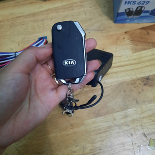 Bộ điều khiển cửa, lock cửa ô tô HKS cho xe KIA  kèm chuột cửa 12v ( mẫu chìa mới)