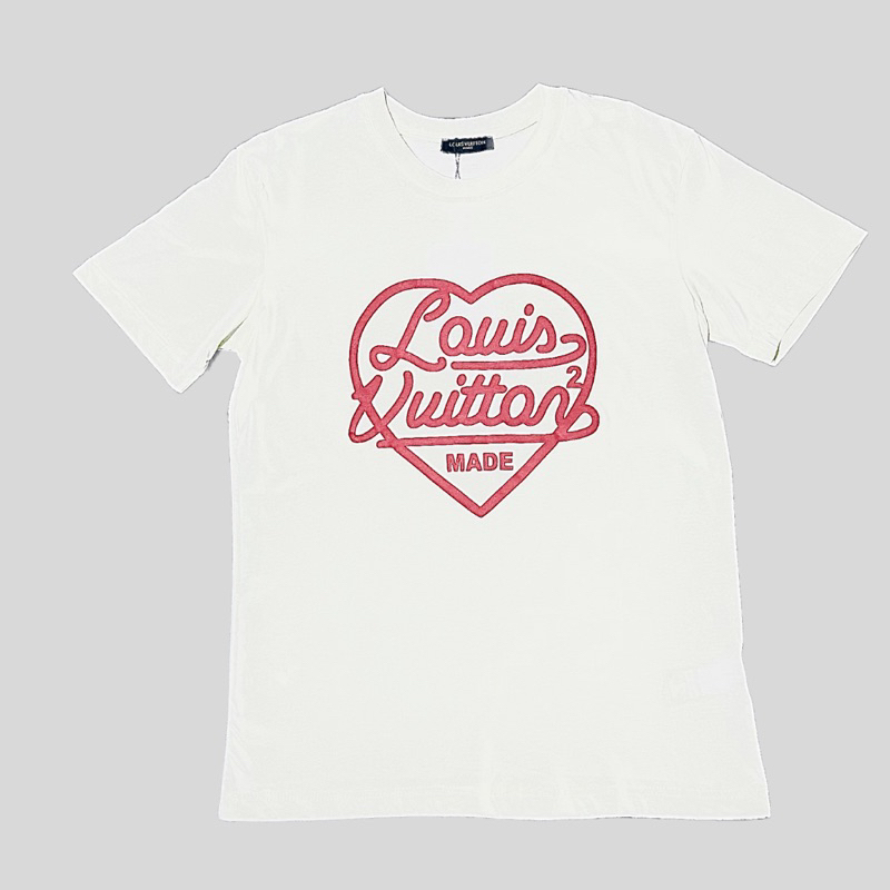 Áo thun LV  in hình trái tim cao cấp Áo thun LV in hình nam nữ hottrend mới nhất | BigBuy360 - bigbuy360.vn