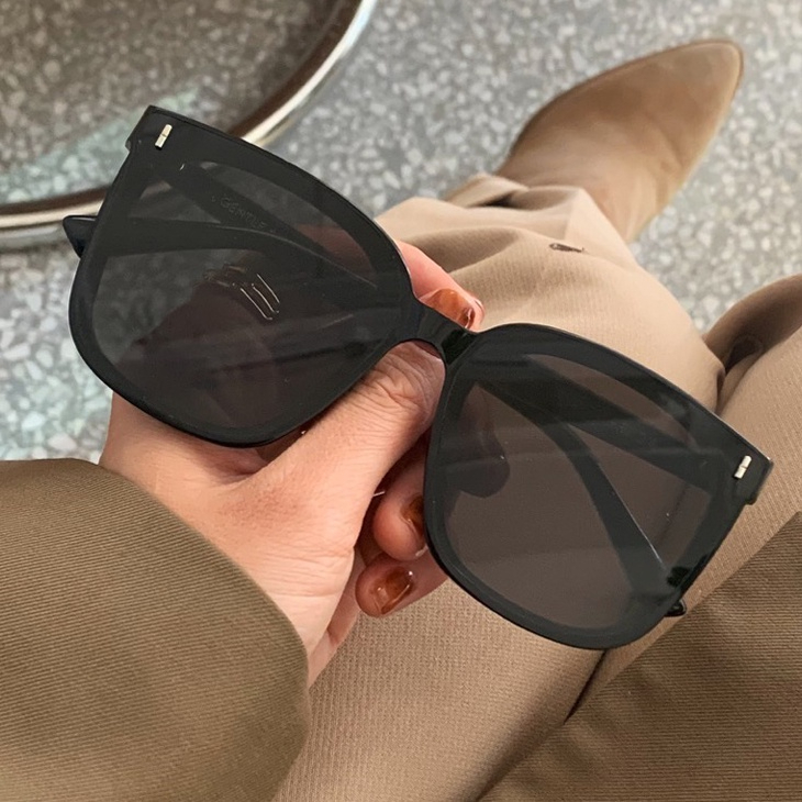 Kính mát MOYENNE kính râm vuông tròng kính lớn chống tia uv màu đen trắng nam nữ