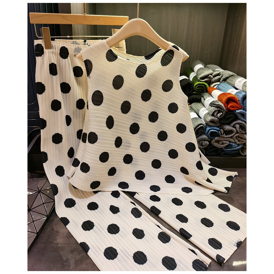 ÁO QUẦN LÒ XO HỌA TIẾT CHẤM BI CAO CẤP, Áó cọc tay cùng quần dài tôn dáng với lưng chun sang trọng