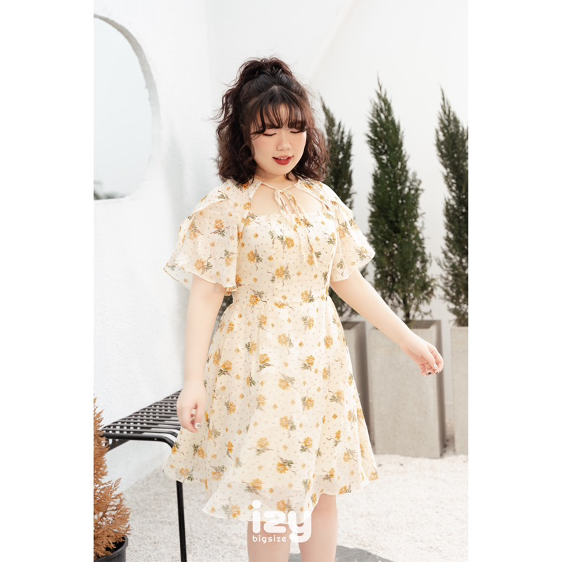 VÁY ĐẦM BIGSIZE TƠ ÉP HOA VÀNG CÁNH TIÊN - 23V15 SUNNIE DRESS - IZYBYNHI