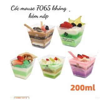 Hộp mica đựng bánh mousse/ tiramisu hình thang 7065