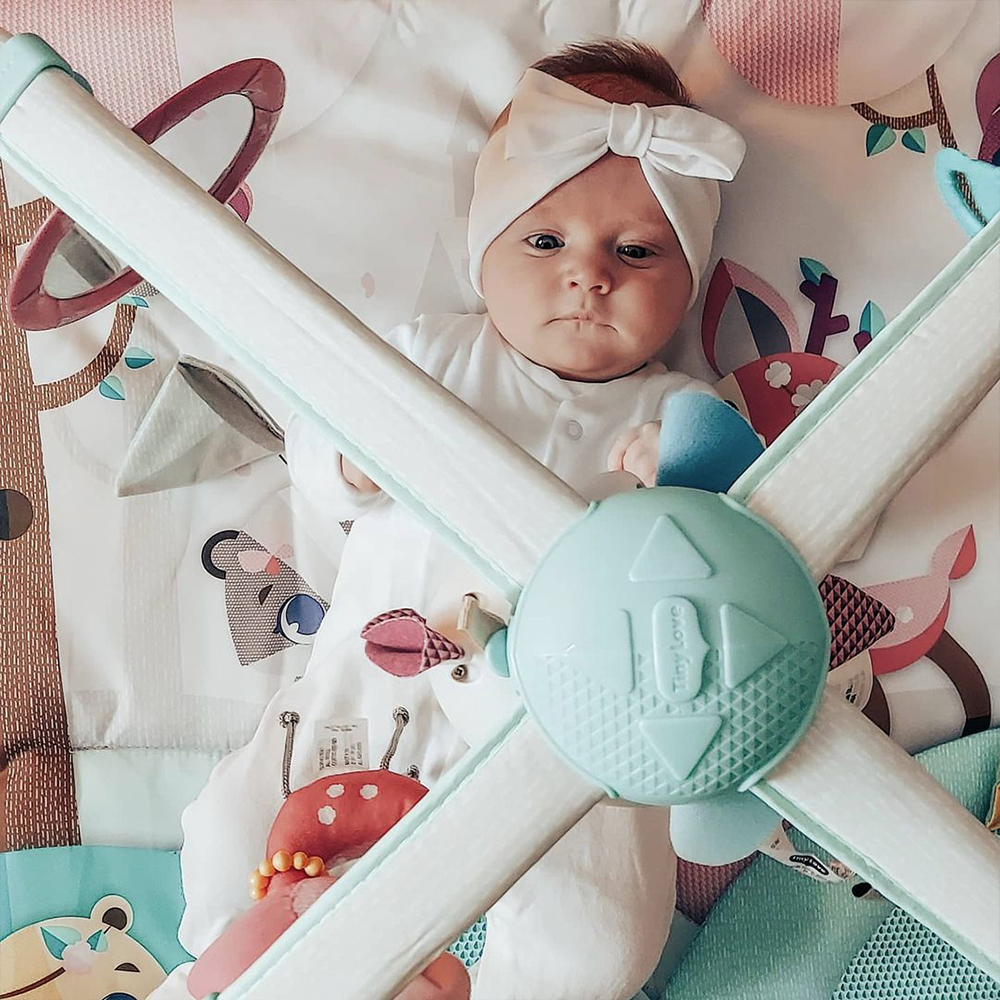 Thảm chơi thảm có nhạc cho bé Tiny Love Gymini Deluxe – Tiny Princess Tales chất liệu an toàn cho bé