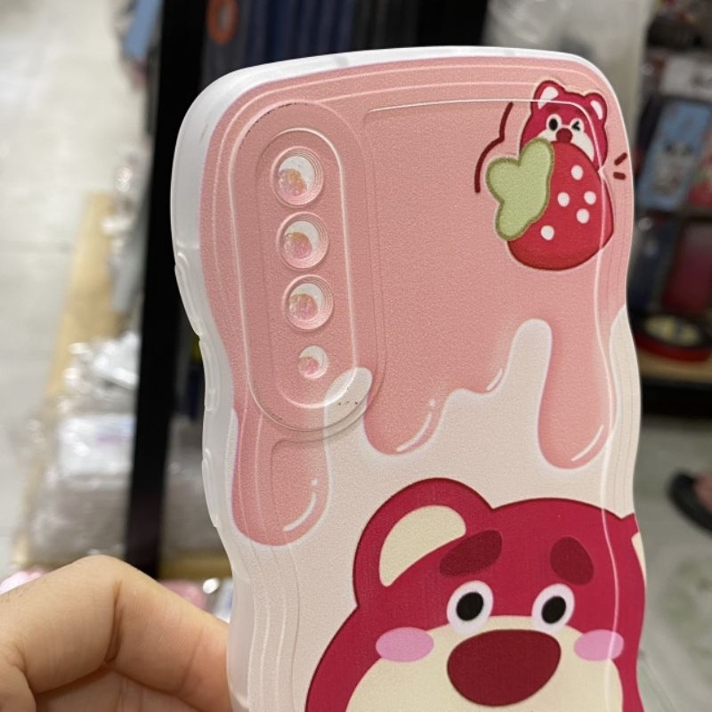 Ốp lưng Samsung A50 dẻo viền lượng sóng lưng in hình gấu dâu có bảo vệ camera