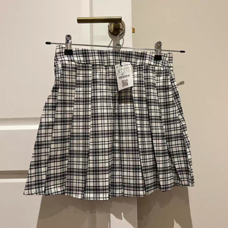 Chân váy Stradivarius xuất