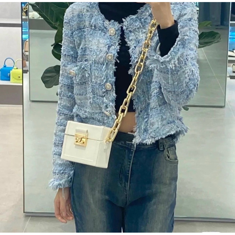 Túi Charles and keith đeo vai hình hộp Chain Strap Boxy