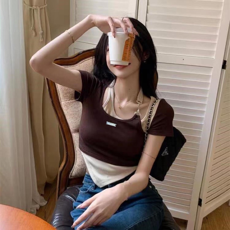 Áo croptop phối màu cực xinh