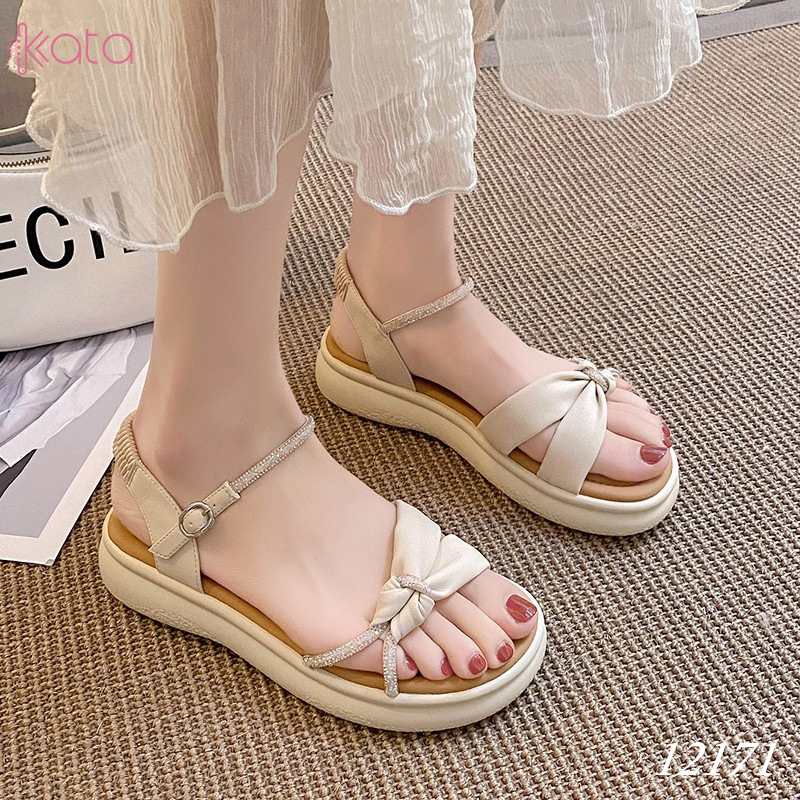 Dép Sandal Khóa Cài Nữ Mùa Hè Đế Bằng 12171