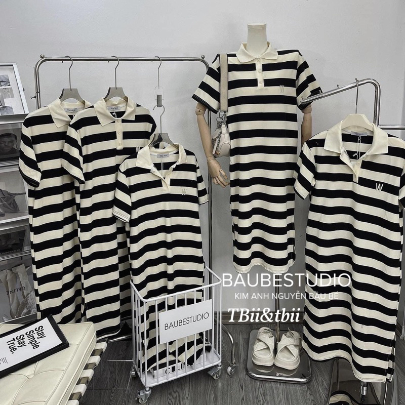 Váy polo kẻ thêu chữ W