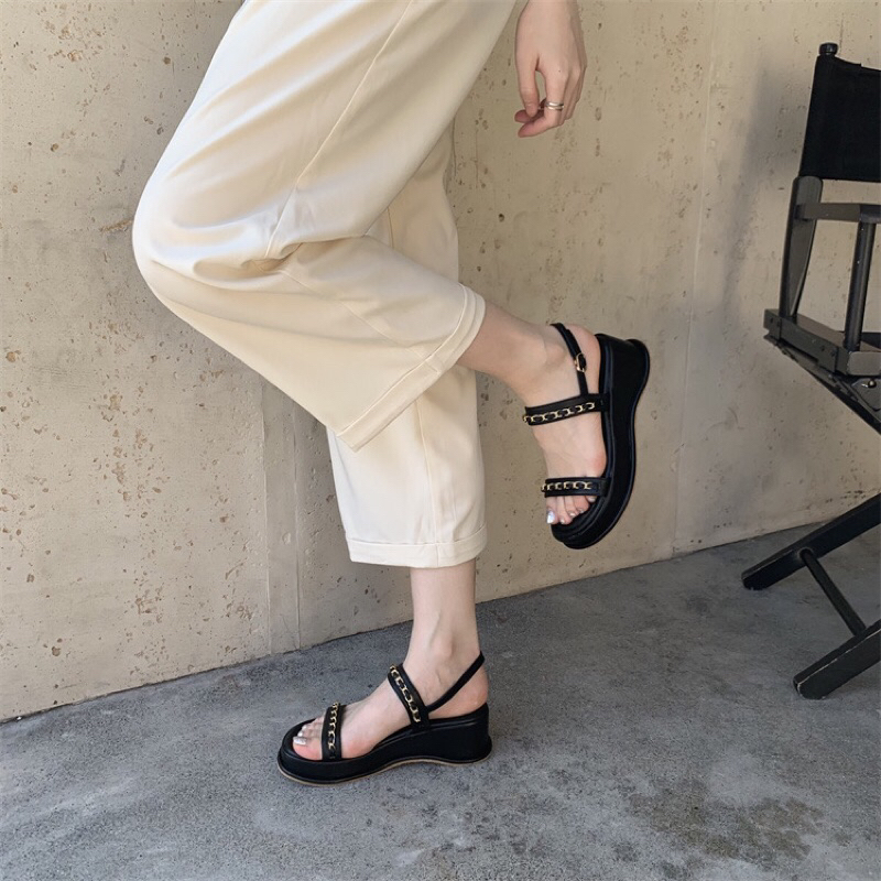 Sandal đế bánh mì quai đan dây xích cao 5cm