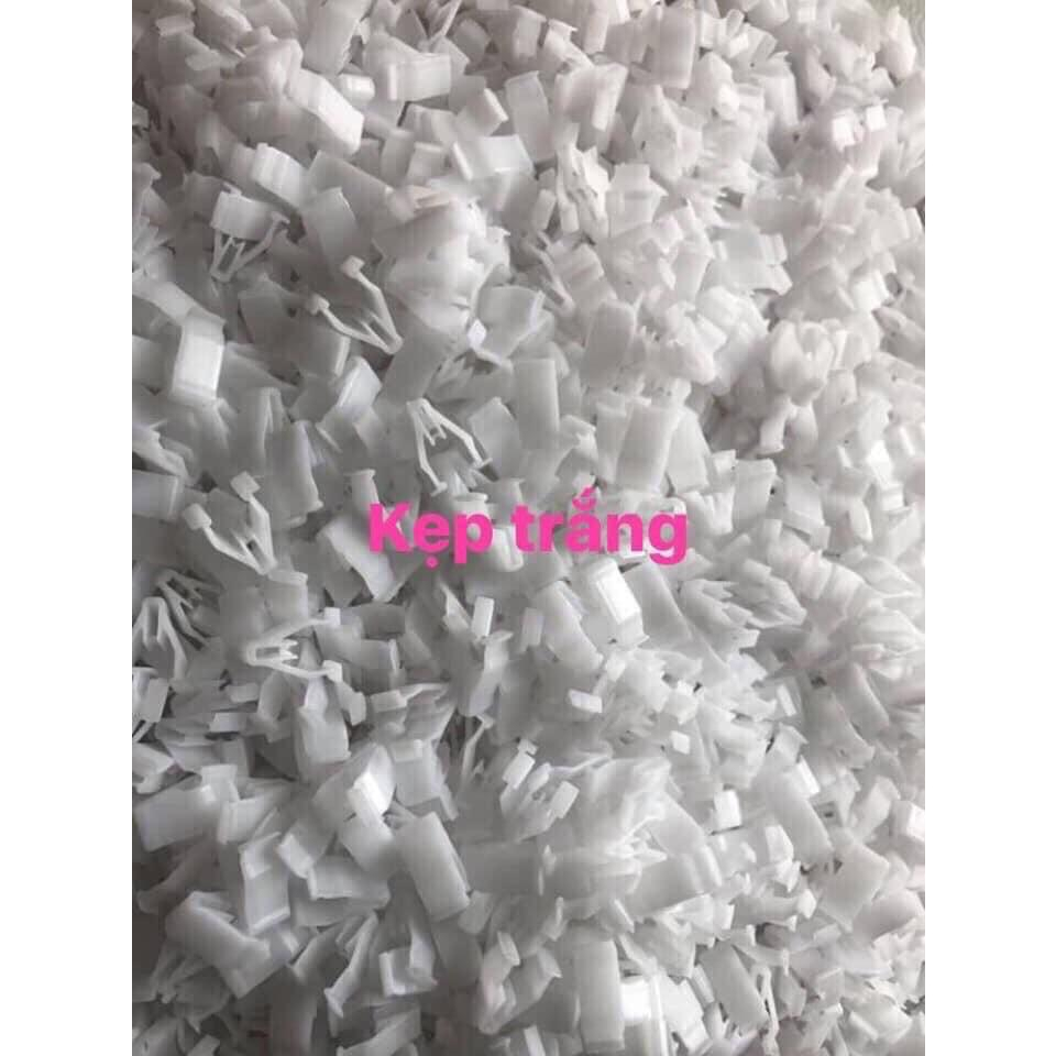 Pát kẹp nhựa dàn áo màu vàng, màu trắng chuyên dụng cho xe Honda