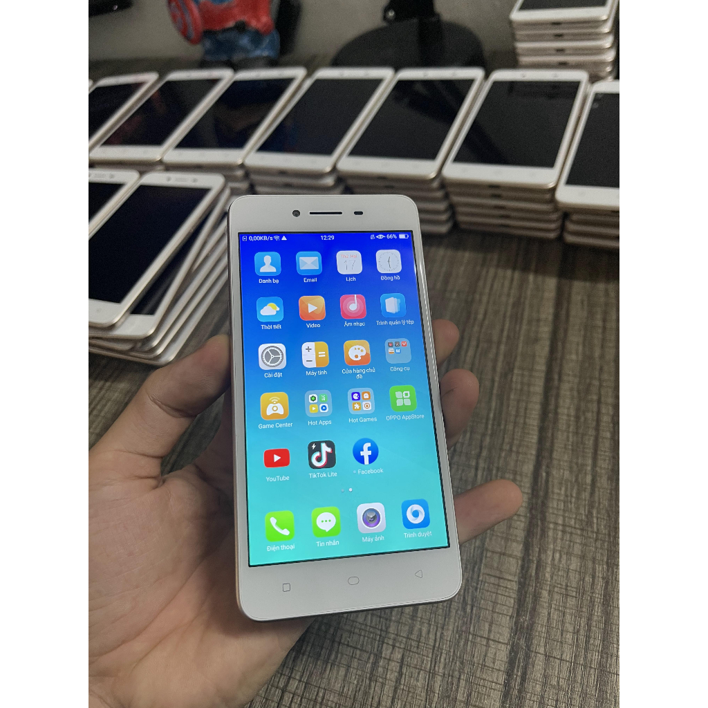 BÁN LẺ BẰNG GIÁ BÁN BUÔN - OPPO NEO9