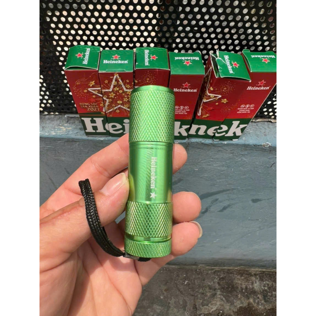 Đèn pin tia UV 9 bóng led - Đèn soi tiền giả Heineken