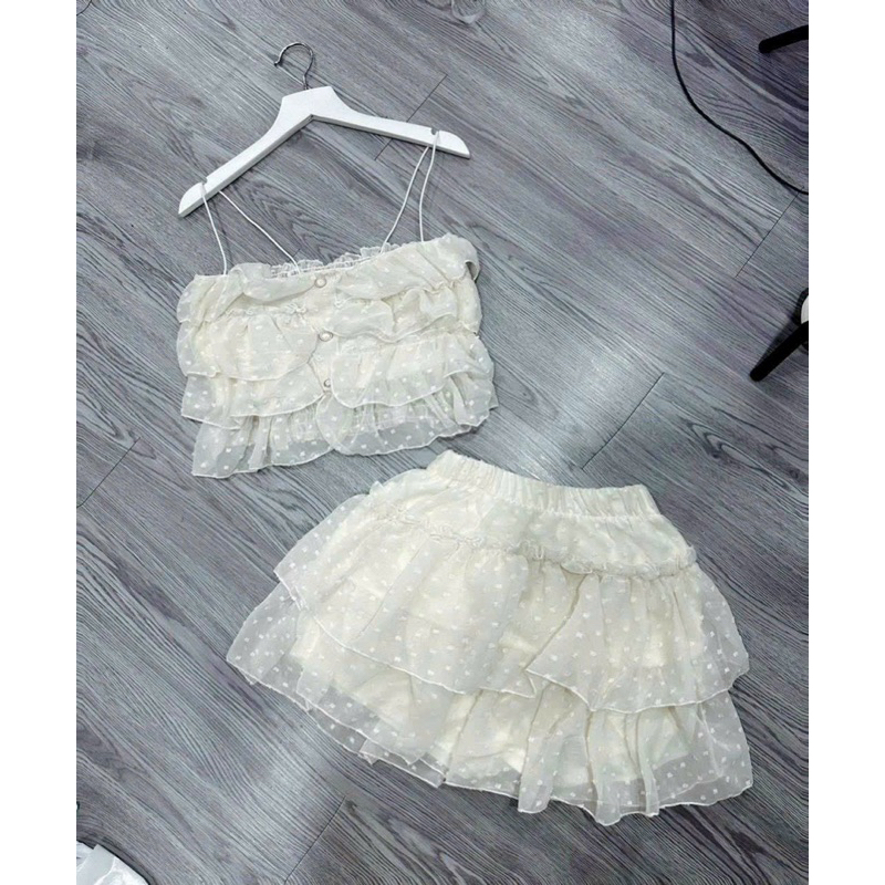 Sét áo hoa dây đính nút phôid chân váy ngắn xếp tầng