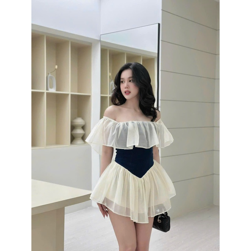 Jum Tơ Trễ Vai Tầng Phối Jeans Mềm Dáng Xoè Có Lót Quần