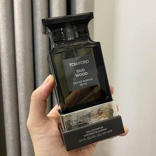 Nước hoa tf oud wood 100ml thơm cá tính giá sì