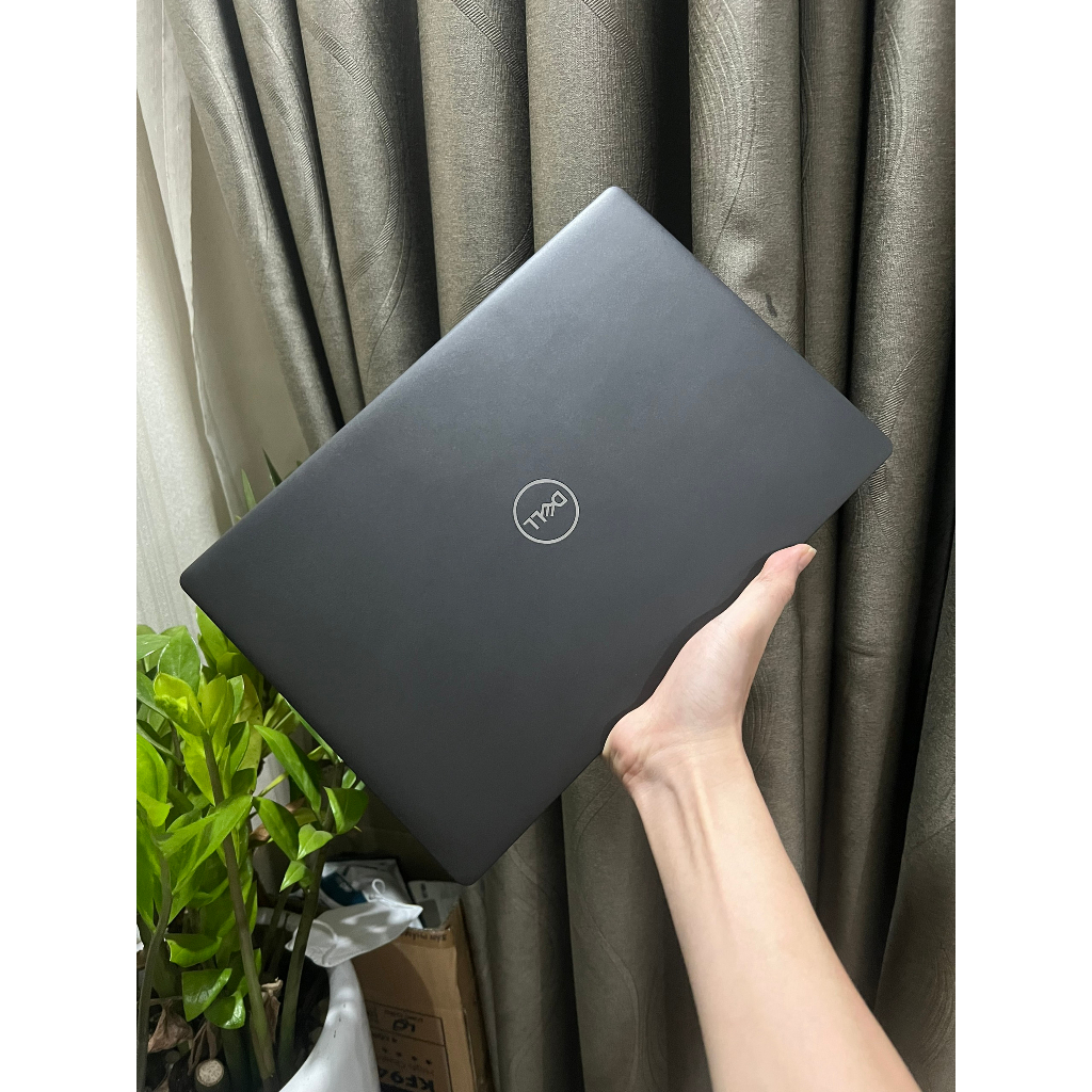 Máy tính Dell Đời Mới Latitude 5300 Core i7 8665U Ram 16G SSD 256 Vân Tay Mới Cứng 99% Giá Tốt