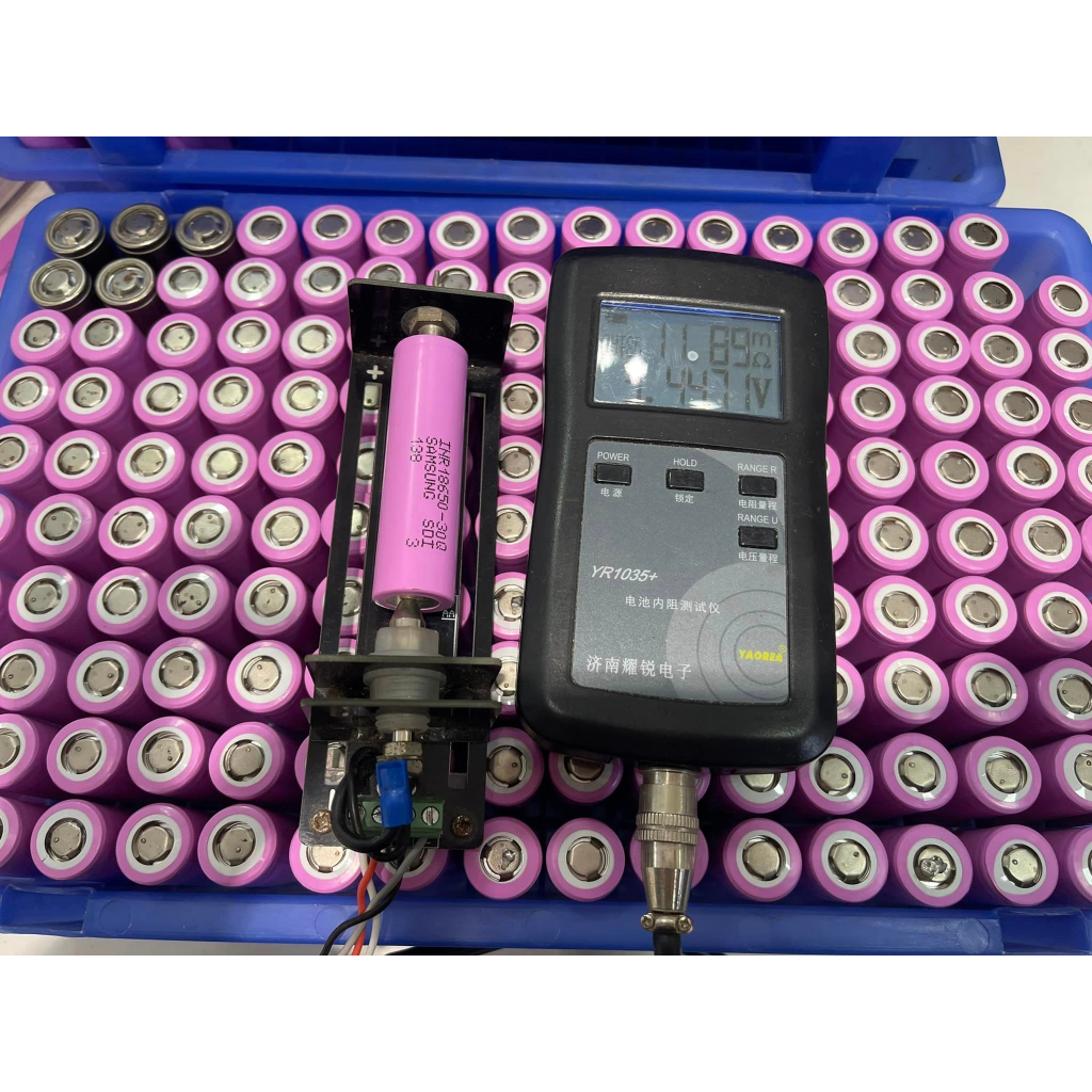 Pin 18650 SamSung 30Q 2500-3500mAh 3.7 vol tháo máy dung lượng cao